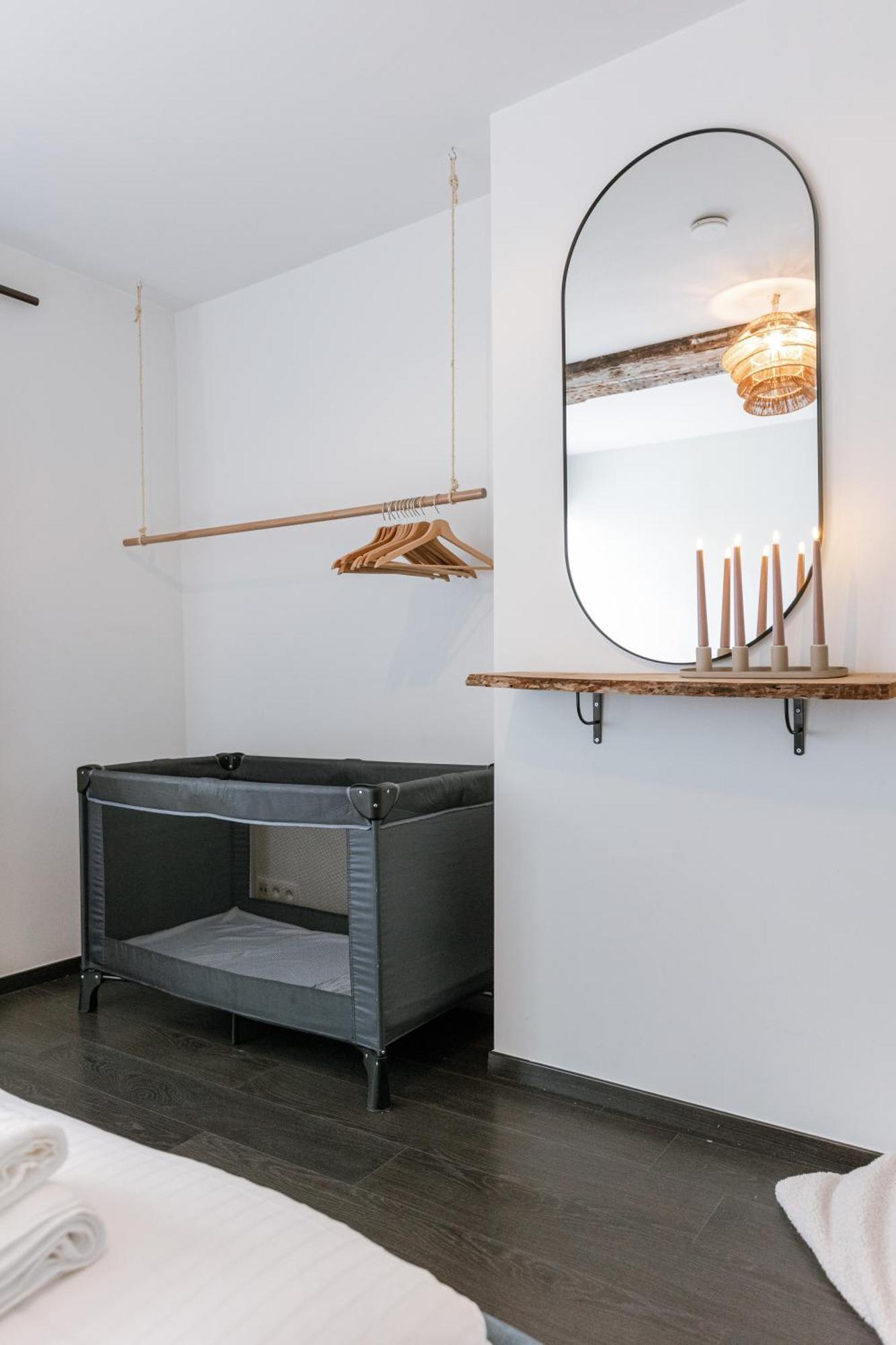 Right In The City Center Your Ghent Getaway Exterior photo